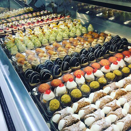 Bar Pasticceria Dei Fratelli Francesco E Paola Introvaia