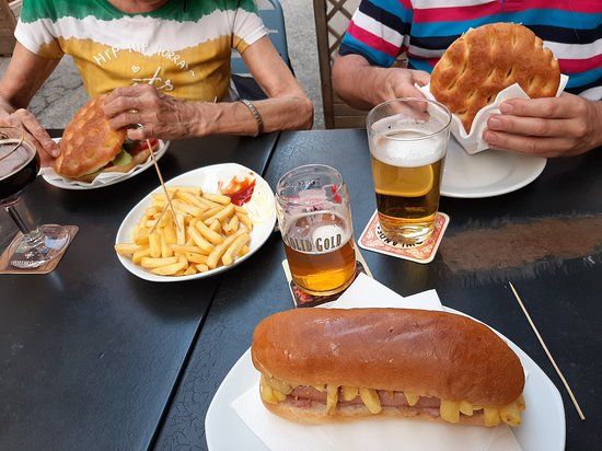 Zot Public House