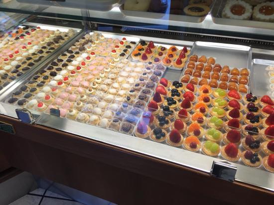 BERLINGHIERI Pasticceria Gelateria