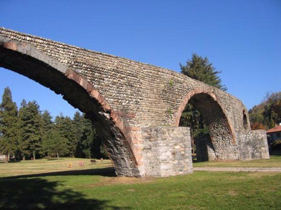 Ponte medievale