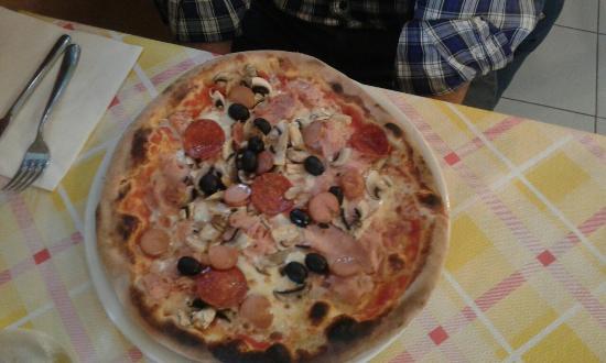 Aurora Pizzeria