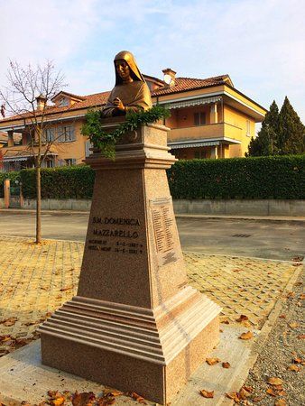Monumento a S.M. Domenica Mazzarello