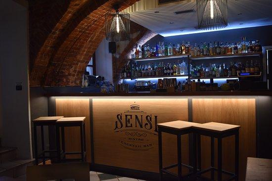 Sensi - Bistro & Cocktail Bar