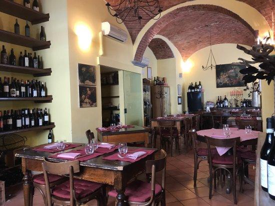 Vineria Derthona