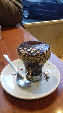 Caffe' Flora