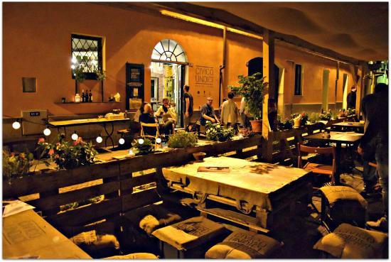 Civico Undici Social Food