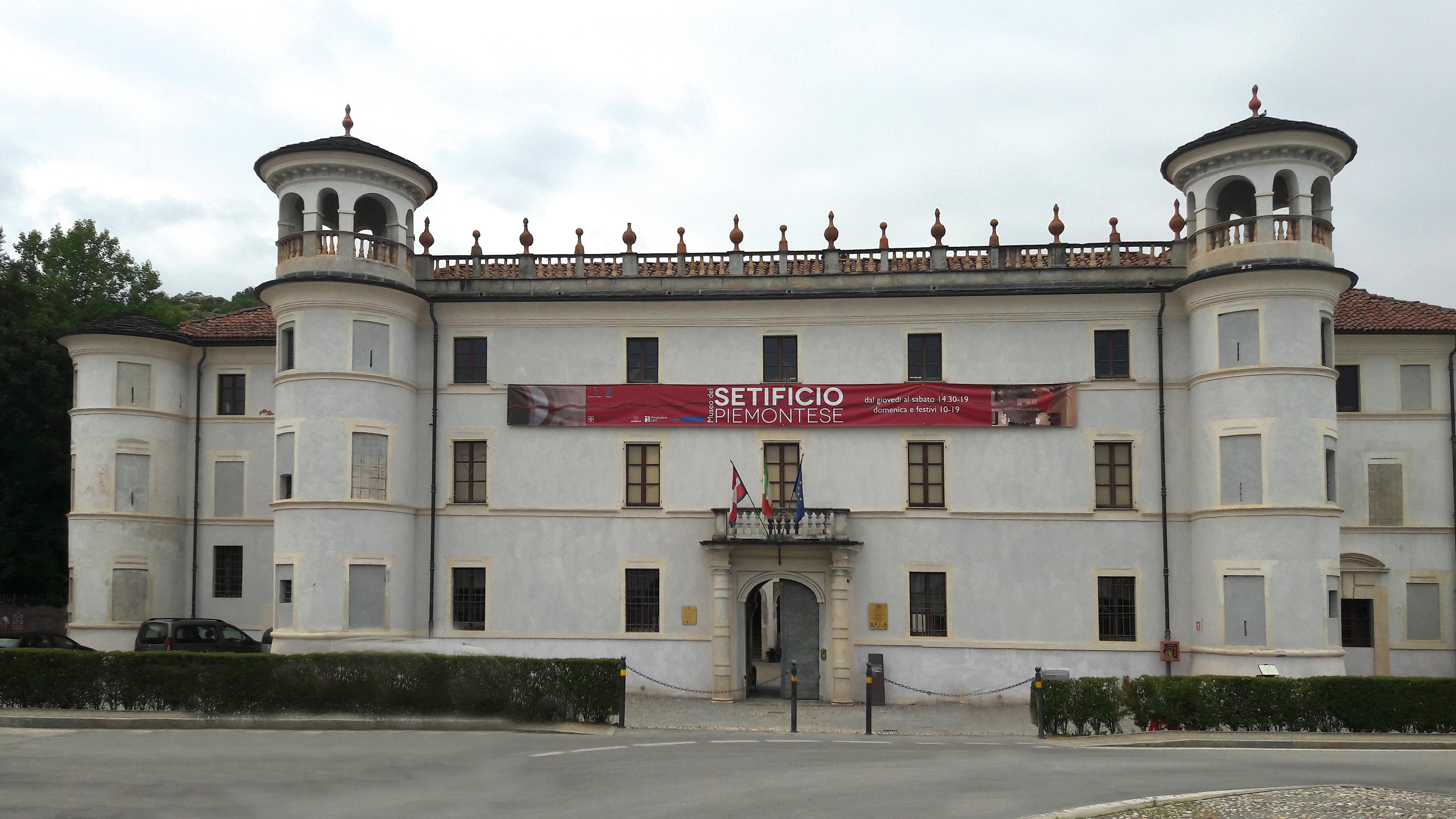 Filatoio Rosso di Caraglio