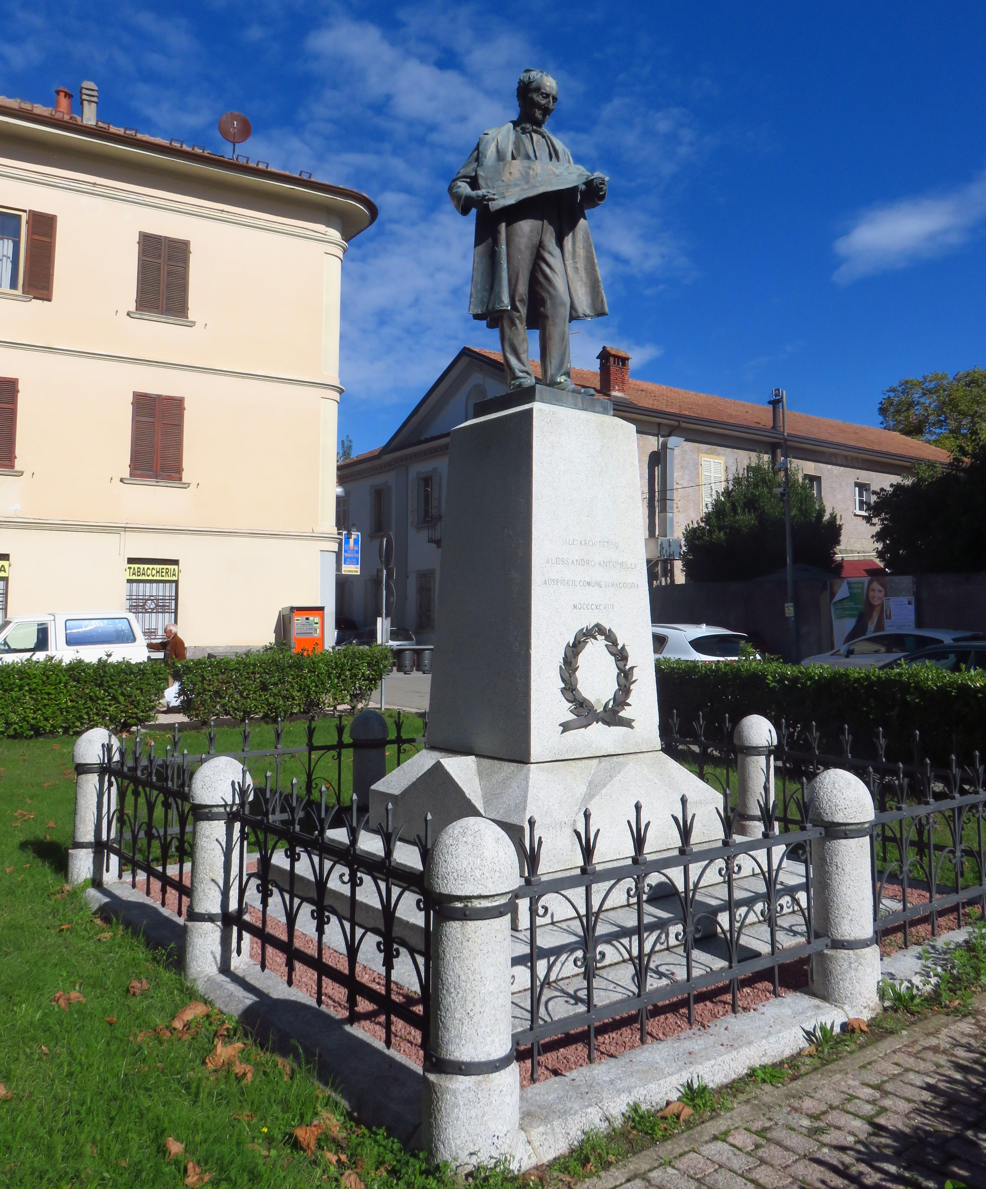 monumento ad Alessandro Antonelli