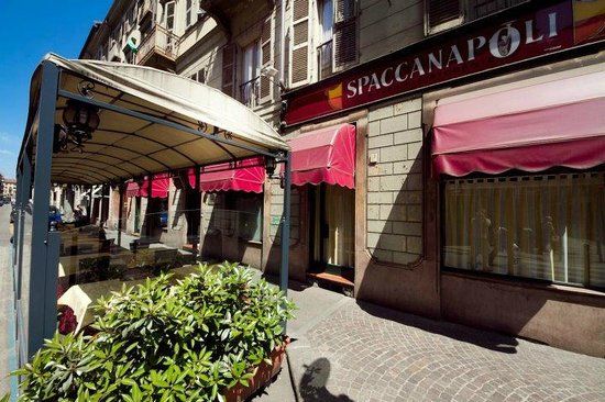 La Spaccanapoli
