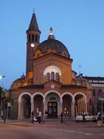 Parrocchia Santuario di NS di Moretta